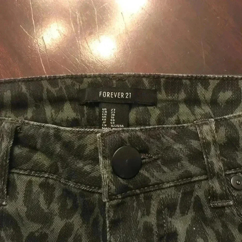 Forever 21 Green Leopard Print Jean Shorts - Picture 2 of 3